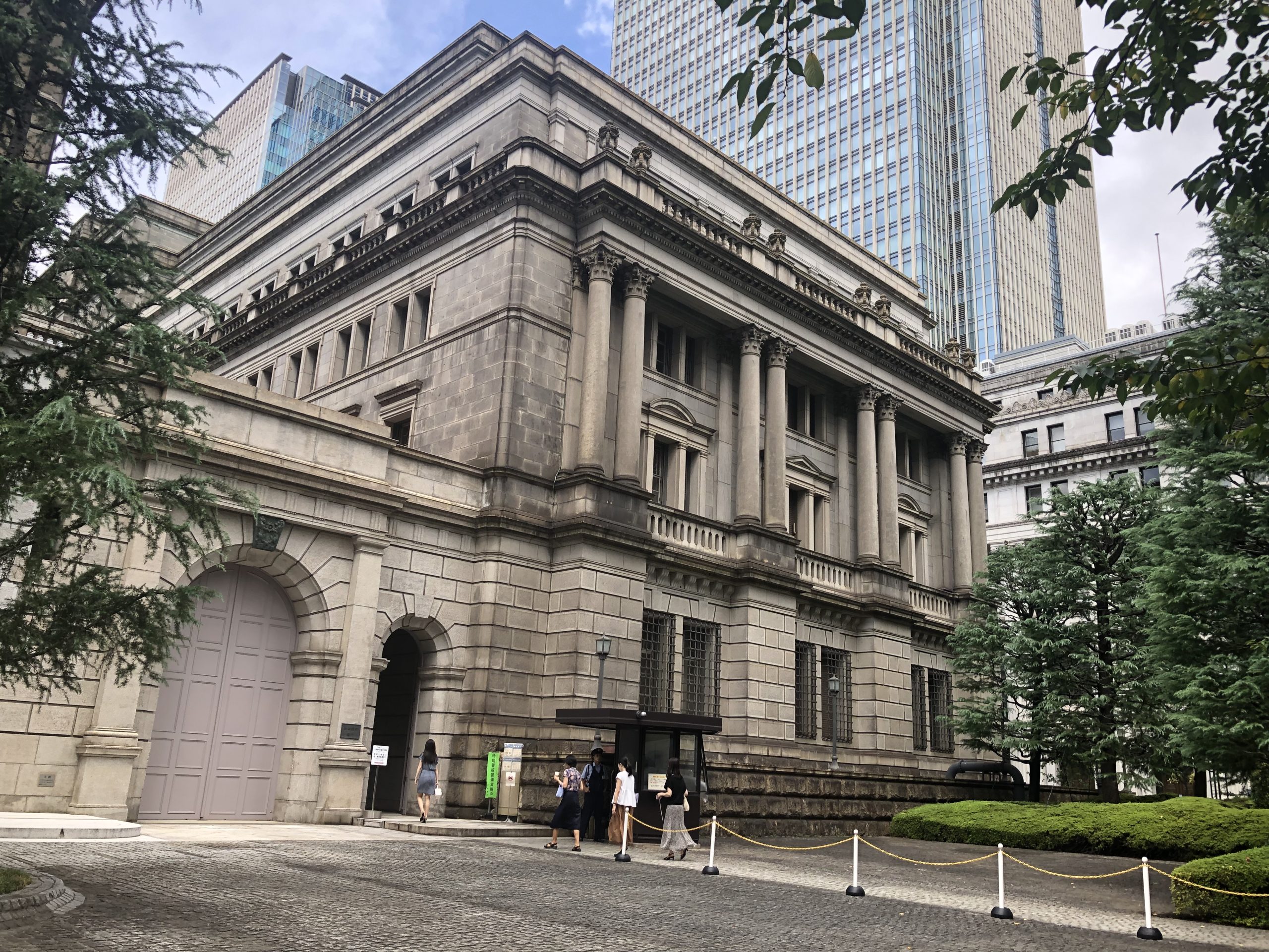 明治～昭和初期のレトロ建築をめぐる 東京駅周辺昼さんぽ | 明日